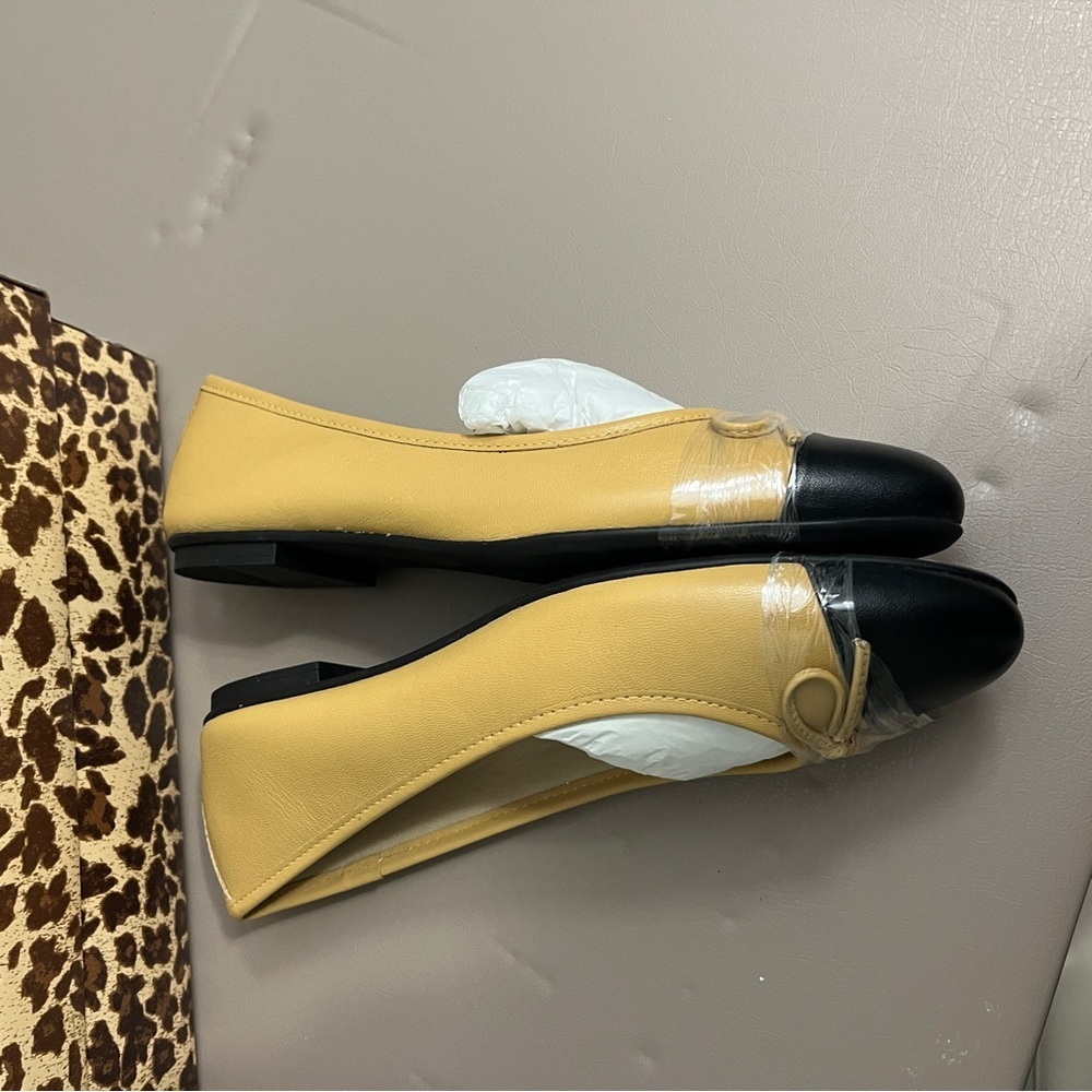 French Sole Tuckernuck Tan Black Flats Classic Color-Blocking ballet shoes - Picture 7 of 10